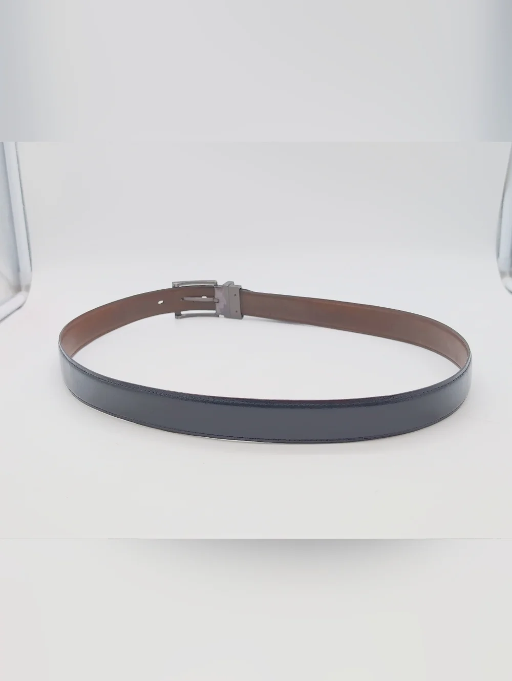 Kenneth Cole Reaction Black Leather Belt Sz 40 with Gunmetal Buckle